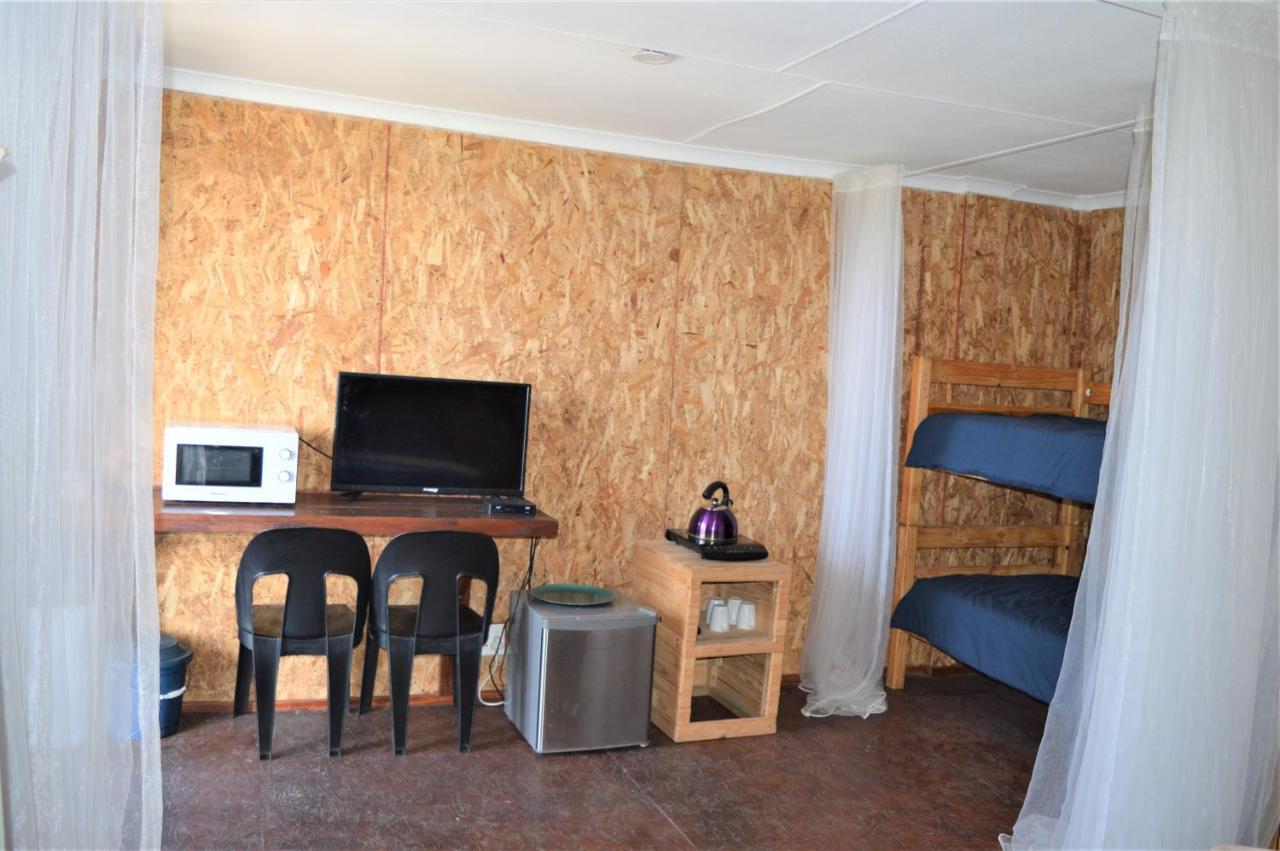 Paraiso Do Ouro Beach Front Resort Budget Accommodation ปอนตา ดู โอว์รู ภายนอก รูปภาพ