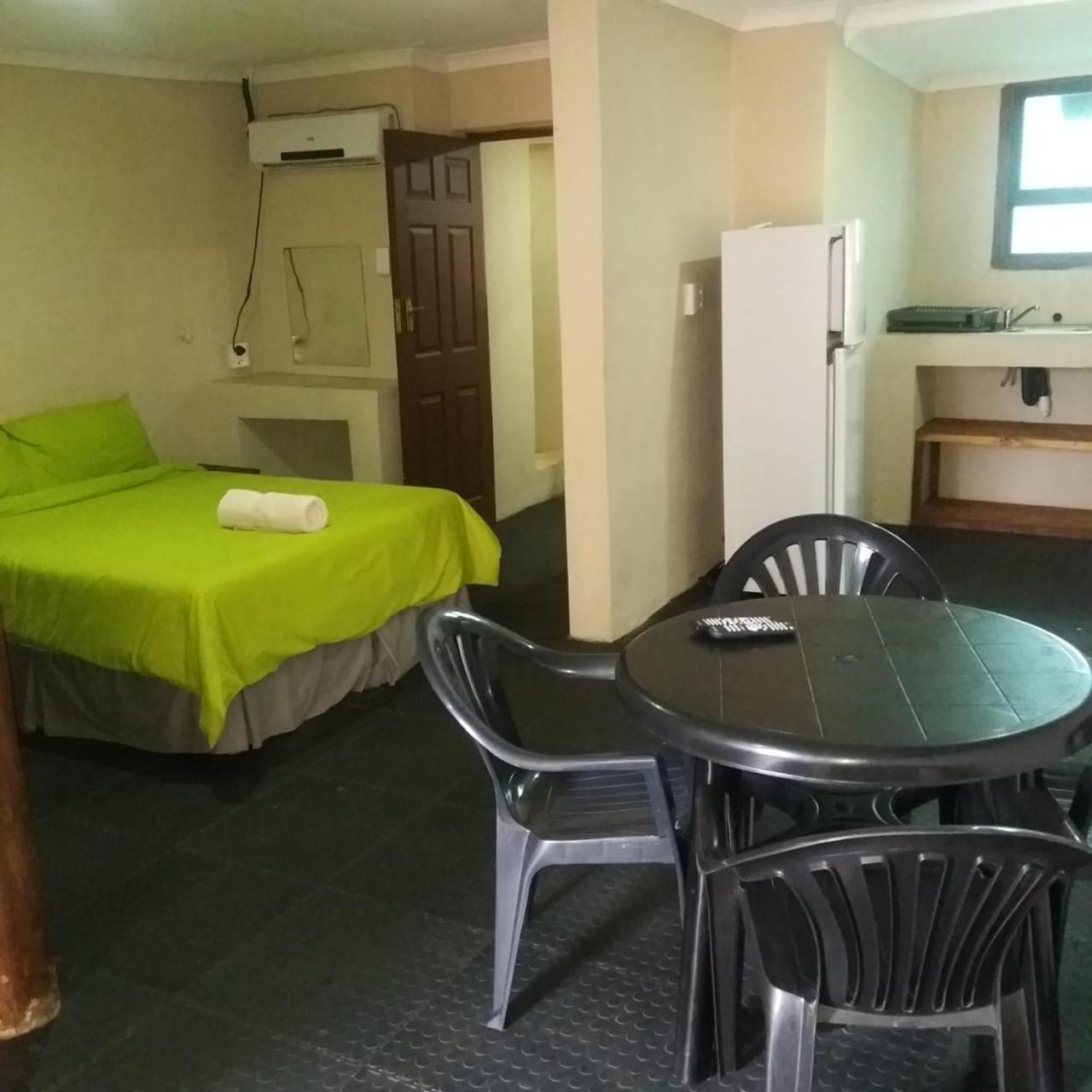 Paraiso Do Ouro Beach Front Resort Budget Accommodation ปอนตา ดู โอว์รู ภายนอก รูปภาพ