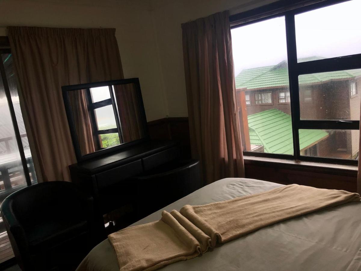 Paraiso Do Ouro Beach Front Resort Budget Accommodation ปอนตา ดู โอว์รู ภายนอก รูปภาพ