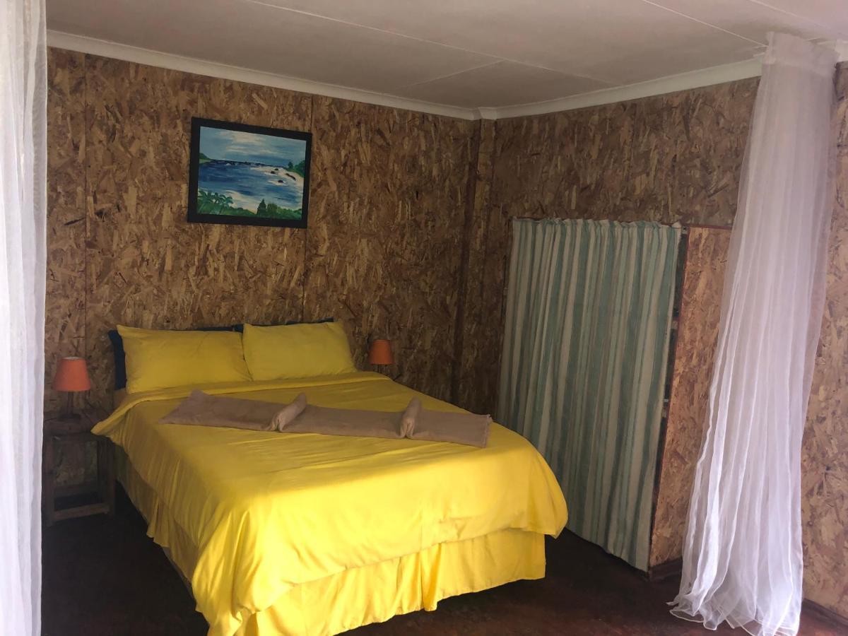 Paraiso Do Ouro Beach Front Resort Budget Accommodation ปอนตา ดู โอว์รู ภายนอก รูปภาพ